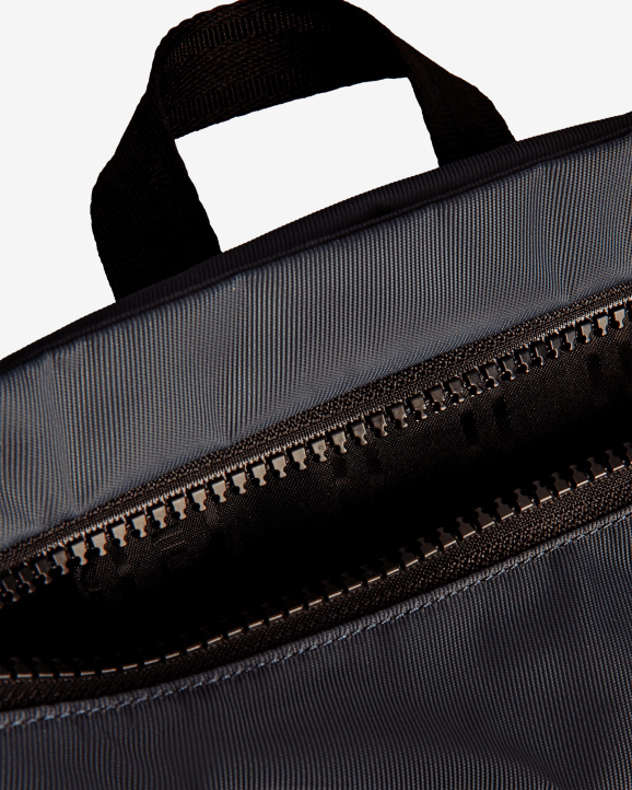 UK Hunter Men Mini Nylon Pioneer Top Clip Backpack Navy 28BV425