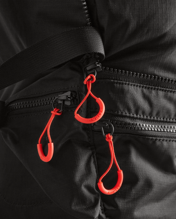 UK Hunter Men Travel Ripstop Recycled Nylon Two-Way Backpack Black/Red Box Logo 28BV406