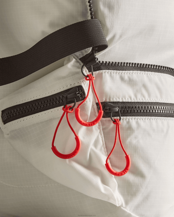 UK Hunter Men Travel Ripstop Recycled Nylon Two-Way Backpack White/Red Box Logo 28BV407