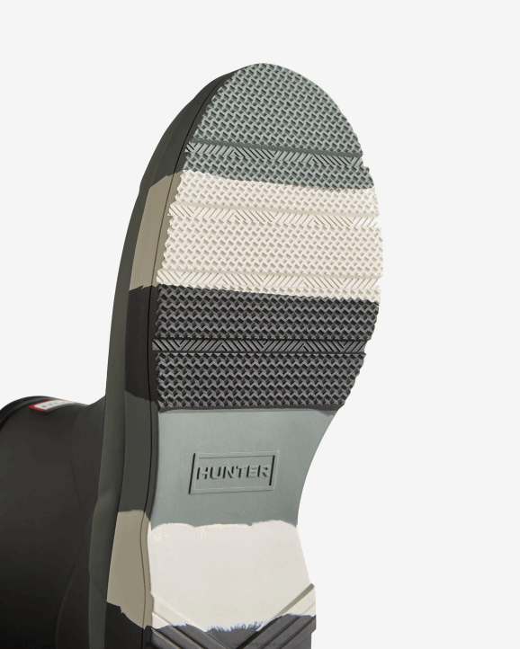 UK Hunter Men Play Short Striped Sole Rain Boots 28BV558