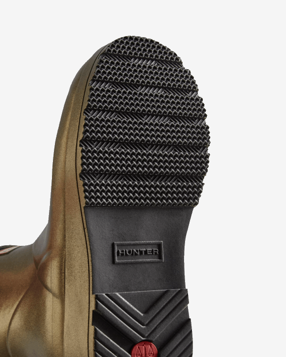 UK Hunter Women Play Short Pearlized Rain Boots Gold 28BV213