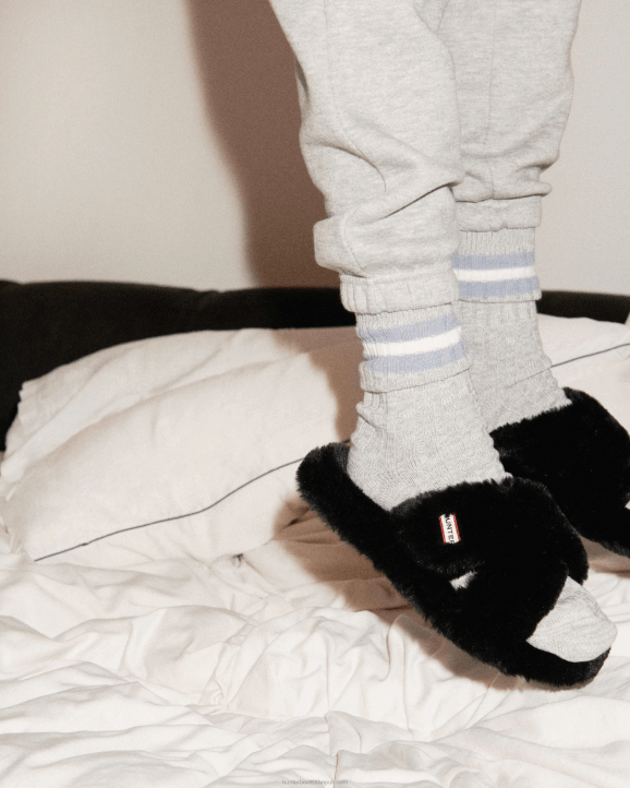 UK Hunter Women Faux Fur Flatform Crossover Slide Black 28BV324