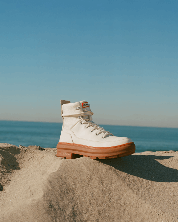 UK Hunter Women Rebel Explorer Leather Commando Boots Shaded White/Gum 28BV254