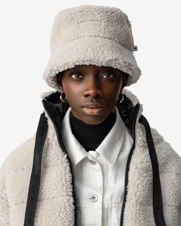 UK Hunter Women Wanderer Vegan Shearling Insulated Short Puffer Jacket Natural 28BV365